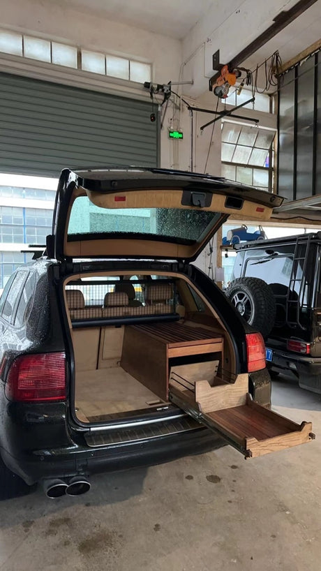 Porsche Cayenne 957 bespoke single storage drawer system. With snow peak IGT and fridge