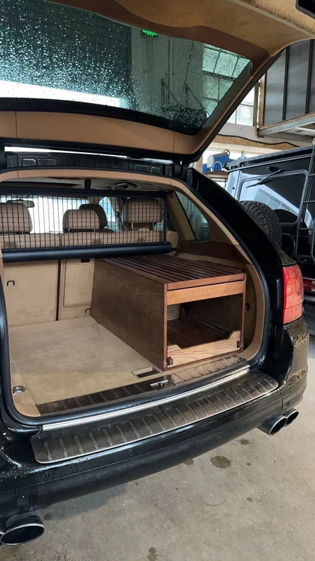 Porsche Cayenne 957 bespoke single storage drawer system. With snow peak IGT and fridge